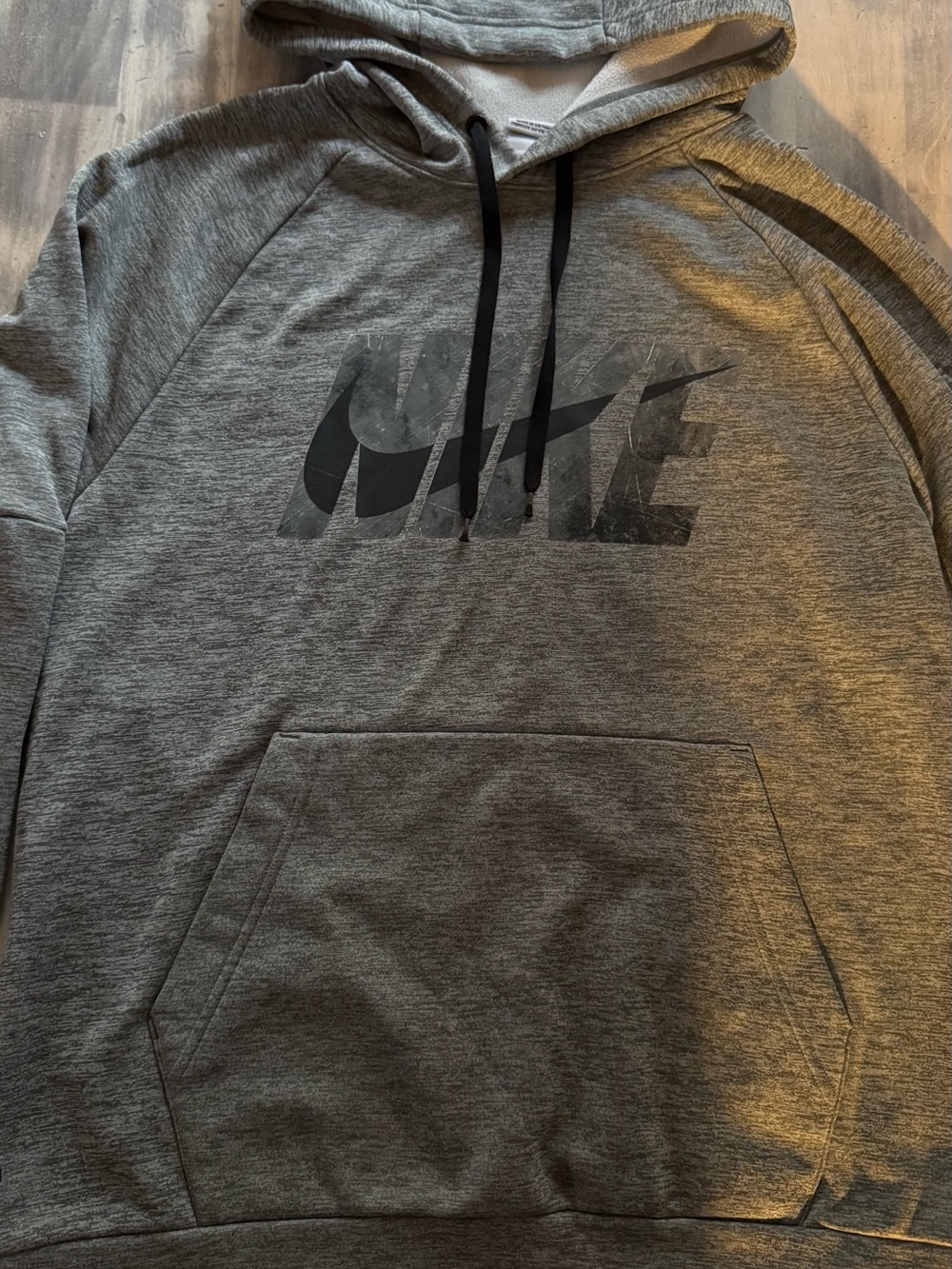 Nike Men's Gray Logo Hoodie sweatshirt Therma-fit medium